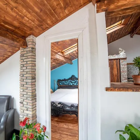 Colline Morghetta Tatil Evi Isolabona