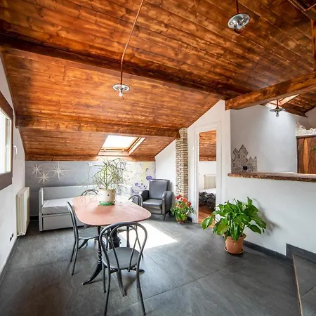 Colline Morghetta Tatil Evi *