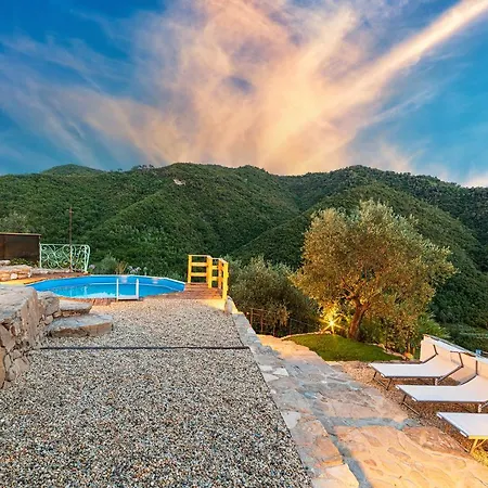 Colline Morghetta Tatil Evi