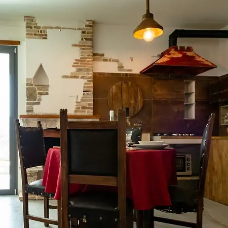 Colline Morghetta Tatil Evi